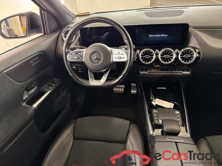 Mercedes GLA 180d AMG Night Aut. LED-Xenon Widescreen Ambient Navi 1/2 Sport-Leather-Alcantara KeylessGo Camera Klima PDC ... #5