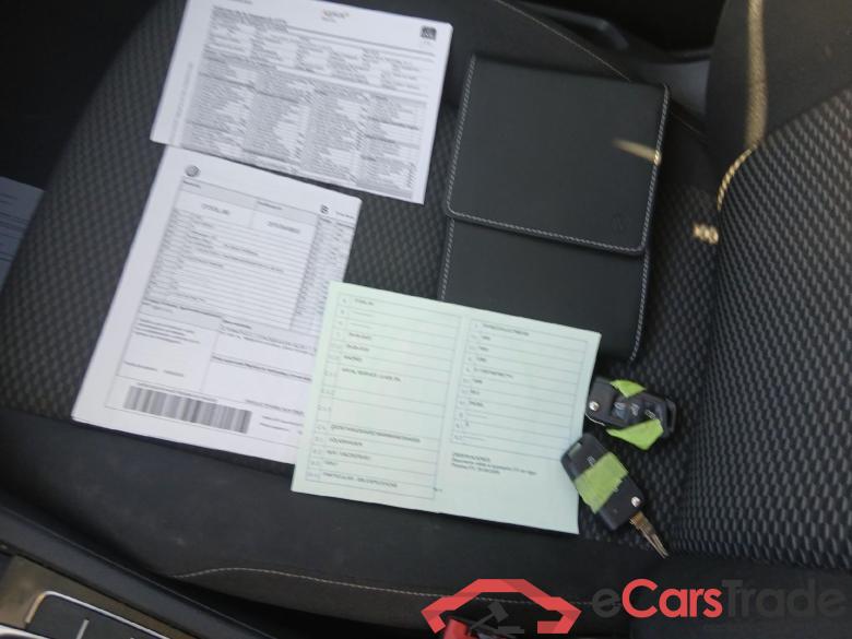 VOLKSWAGEN Golf / 2016 / 5P / familiar Business 1.6 TDI 85kW (115CV) Variant #5