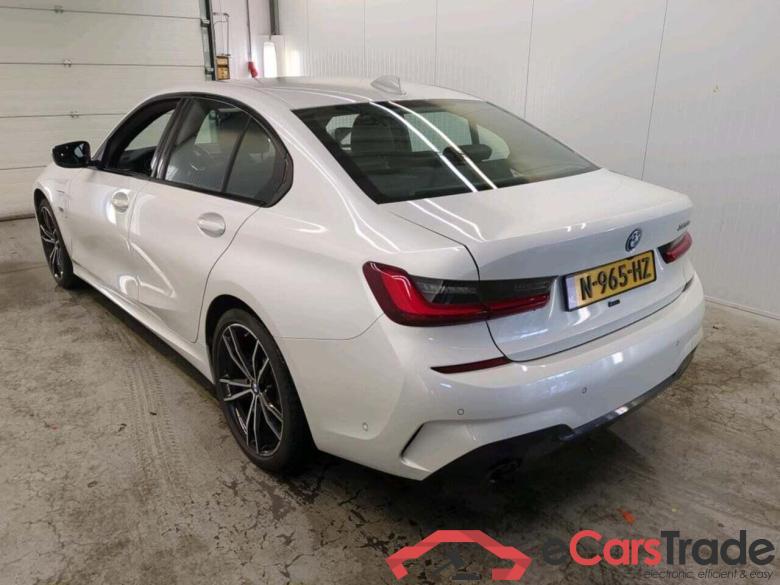 BMW 3-serie 320e Bns Ed. Pl. #6