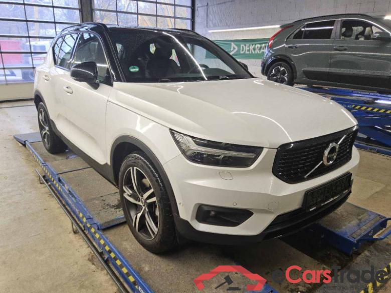 Volvo XC40 (2017->) DE - SUV5 B4 2WD EU6d, R-Design (EURO 6d), 2020 - 2022 #2