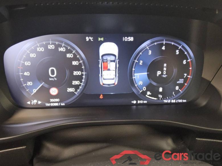 Volvo XC40 (2017->) DE - SUV5 B4 2WD EU6d, R-Design (EURO 6d), 2020 - 2022 #6