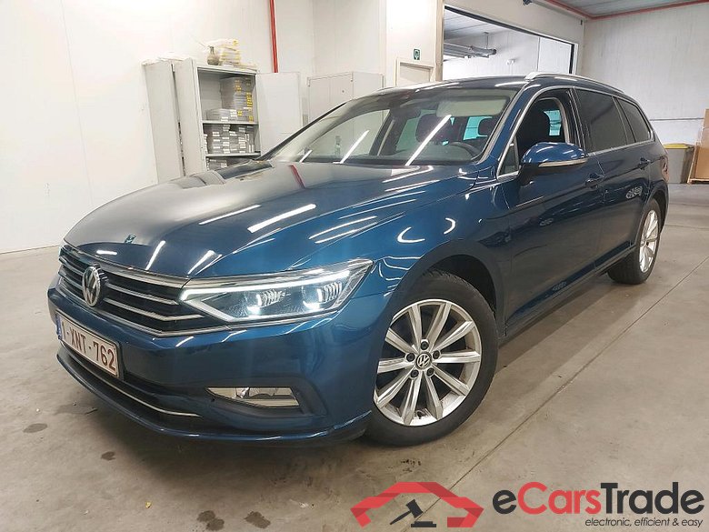 VOLKSWAGEN - VW  PASSAT VARIANT TDI 120PK DSG7 Style Business With Matrix LED & Winter I Pack & Electric Foldable Trailer Hook