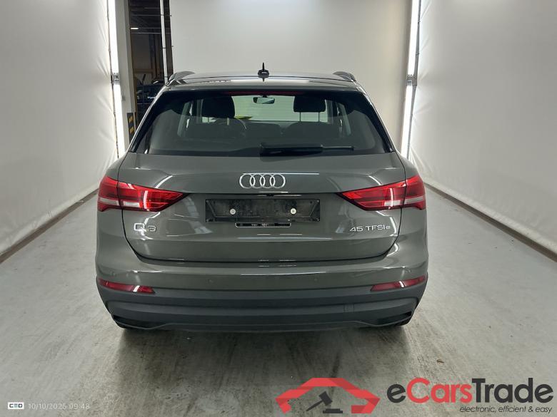 AUDI Q3 1.4 45 TFSI E S TRONIC #5
