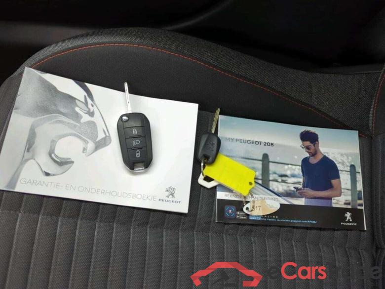 PEUGEOT 208 1.2 PureTech Active #6