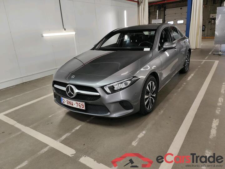Mercedes A-Klasse Limousine A-Klasse Limousine A 250e Business Solution (PHEV) 160kW/218pk  4D/P Auto-8 #1