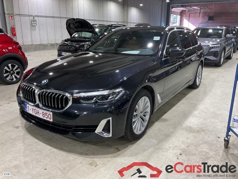 BMW 5-serie 2.0 520D 120KW TOURING AUTO #1