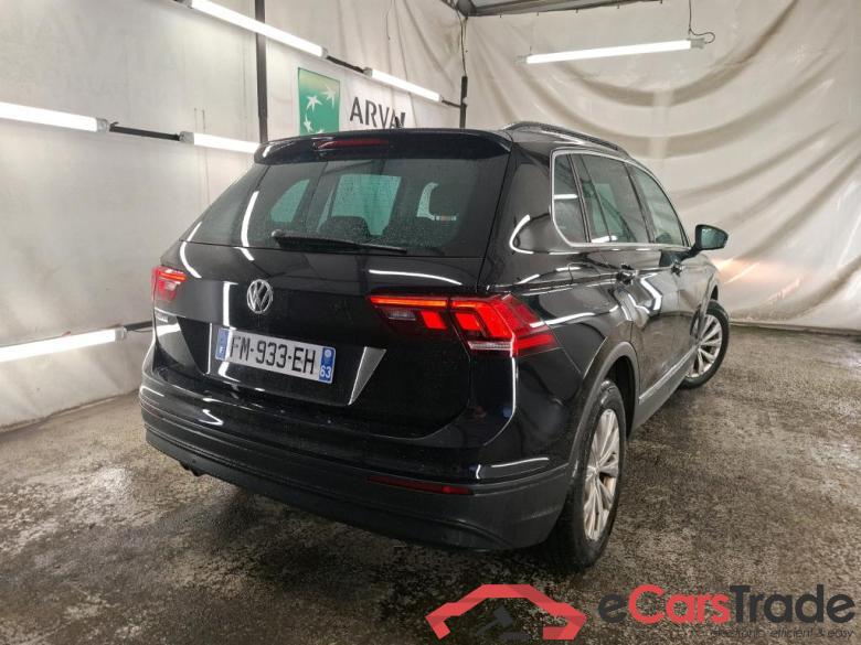 VOLKSWAGEN Tiguan / 2016 / 5P / SUV 2.0 TDI 150 DSG7 Confortline Business #3