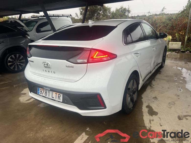 HYUNDAI IONIQ / 2019 / 5P / berlina con portón 1.6 GDI HEV Tecno DCT #2