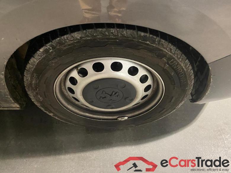 PEUGEOT Expert Fourgon Mwb Expert 2.0 BlueHDi L2 Standard Premium S&S #5