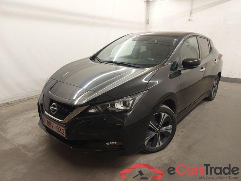 Nissan Leaf Tekna 62kWh 5d #1