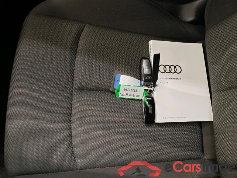 Audi e-tron 50 quattro edition 5d #4