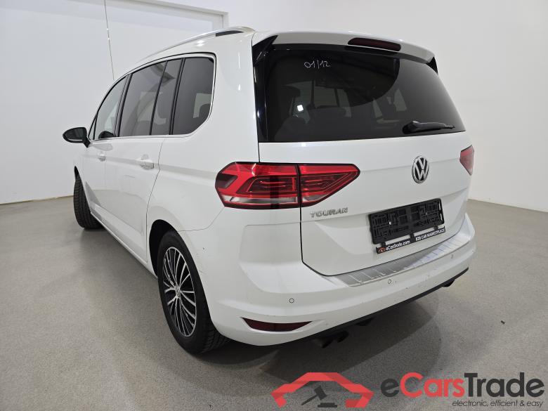 Volkswagen Touran 1.4 TSI Highline Aut. LED-Matrix ACC Navi Leather KeylessGo Camera Klima PDC ... #6