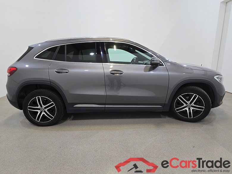 Mercedes GLA 200d Aut. LED-Xenon Widescreen Distronic Navi 1/2 Sport-Leather KeylessGo Camera Klima PDC ... #5
