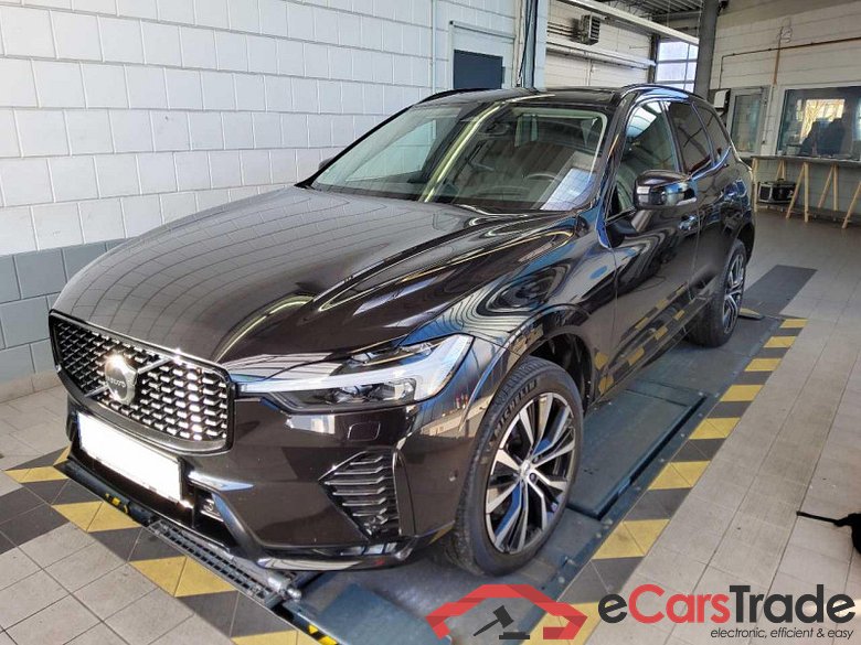 Volvo XC60 (03.2017->) DE - SUV5 B5 (Benzin) AWD EU6d, Ultimate Dark Mild-Hybrid (EURO 6d), (Facelift)