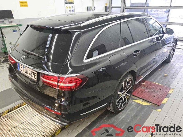 Mercedes-Benz E T-Modell (BM 213)(06.2016->) DE - Kb5 E 300 de EU6d, T de Exclusive (EURO 6d), (Facelift) 2020 - 2023 #3