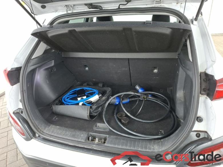 HYUNDAI Kona Premium Sky Electric 64 kWh 5D Athlon Edition #5