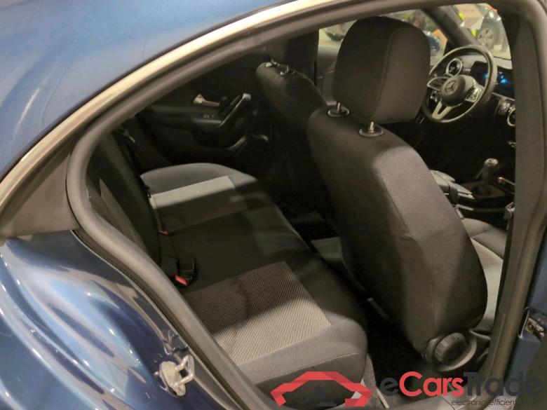 MERCEDES-BENZ CLA 2.0 CLA 180 D BUS SOLUTION ESSENTIAL #6