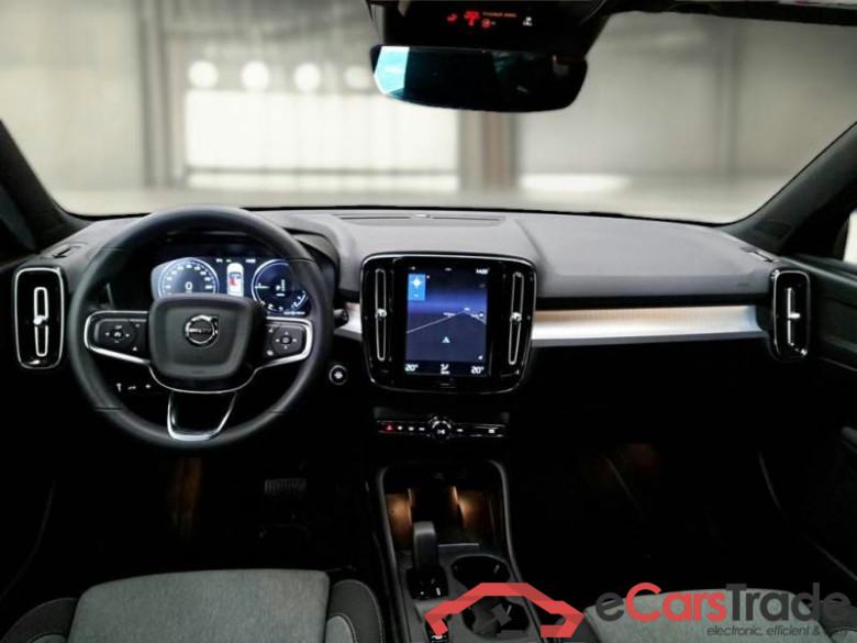 VOLVO XC40 / 2021 / 5P / SUV T4 RECHARGE PLUG-IN AUTO CORE #3