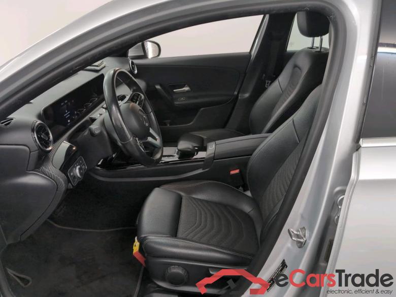 MERCEDES-BENZ A-CLASS LIMOUSINE 1.3 A 250 E DCT #5