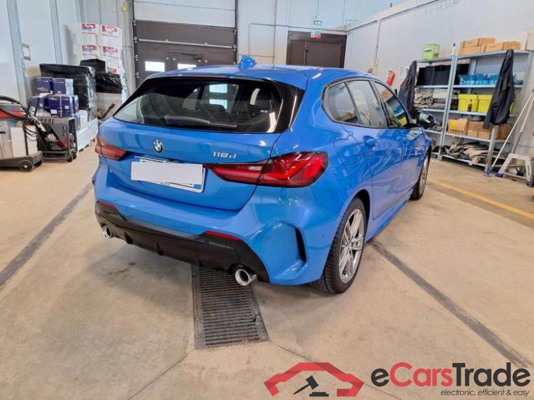 BMW SERIE 1 / 2019 / 5P / BERLINA 118D MSPORT #2