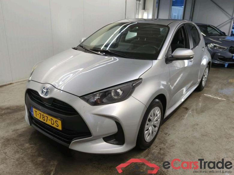 TOYOTA Yaris 1.5 Hyb. Active #1