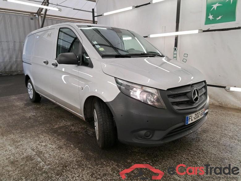 MERCEDES-BENZ Vito Compact / 2014 / 4P / Fourgon tôlé 114 CDI Compact Select #4