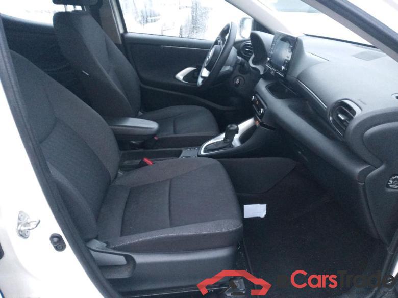 TOYOTA Yaris / 2020 / 5P / berlina con portón 1.5 120H Business Plus #6