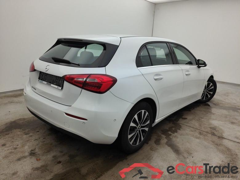 Mercedes-Benz A-Klasse A 160 d Business Solution 5d #2