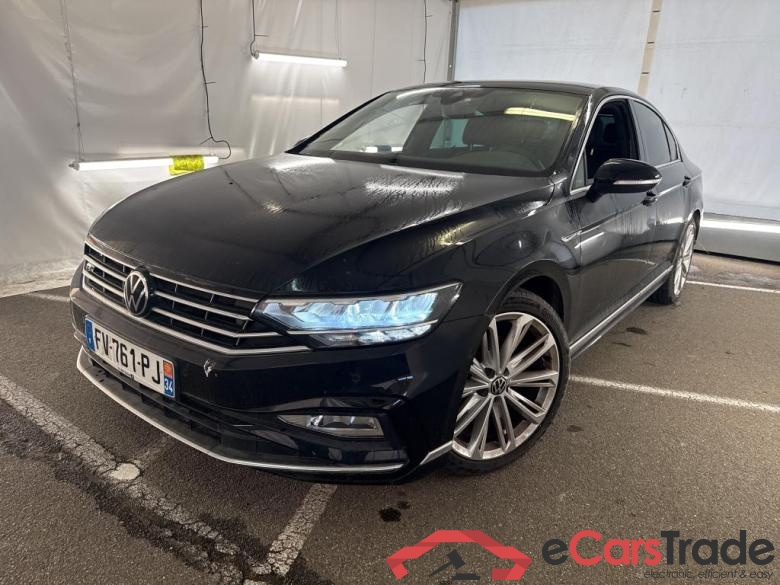 VOLKSWAGEN Passat / 2019 / 4P / Berline 2.0 TDI EVO SCR 200 4WD DSG7 R LINE