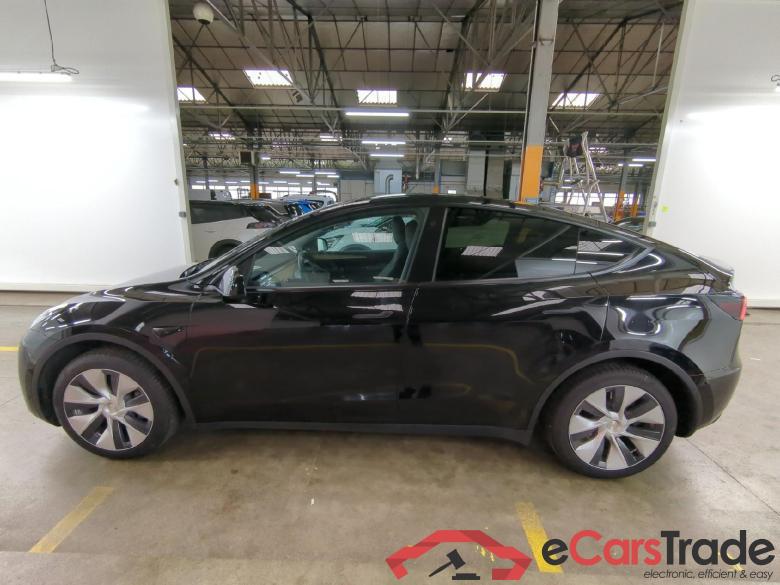 TESLA Model Y / 2021 / 5P / SUV RWD #4
