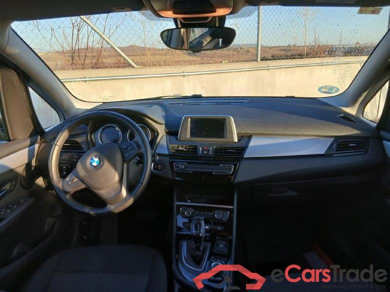 BMW Serie 2 Gran Tourer/2018/5P/monovolumen compacto 218d xDrive #3