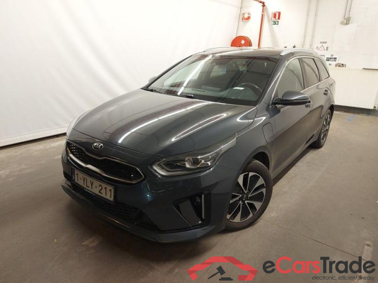 KIA cee'd Sportswagon Business Line 1.6 GDi PHEV DCT 5d