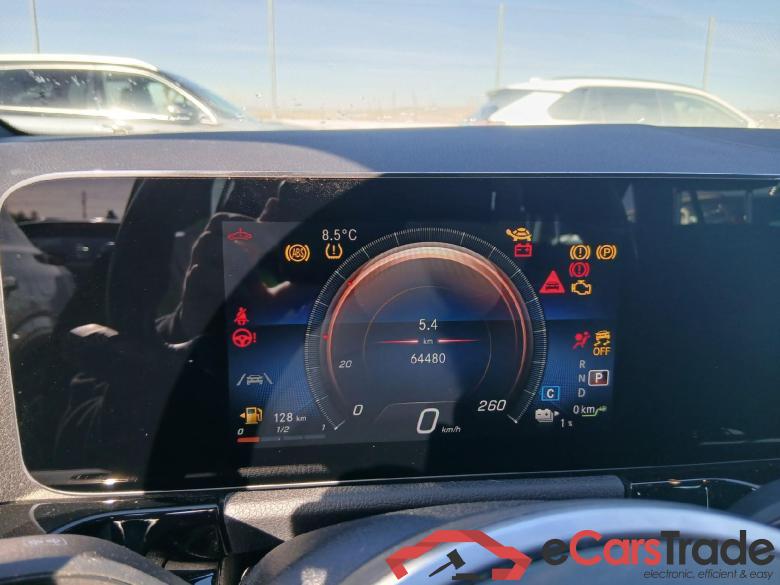 MERCEDES-BENZ GLA / 2020 / 5P / todoterreno GLA 250 e #4