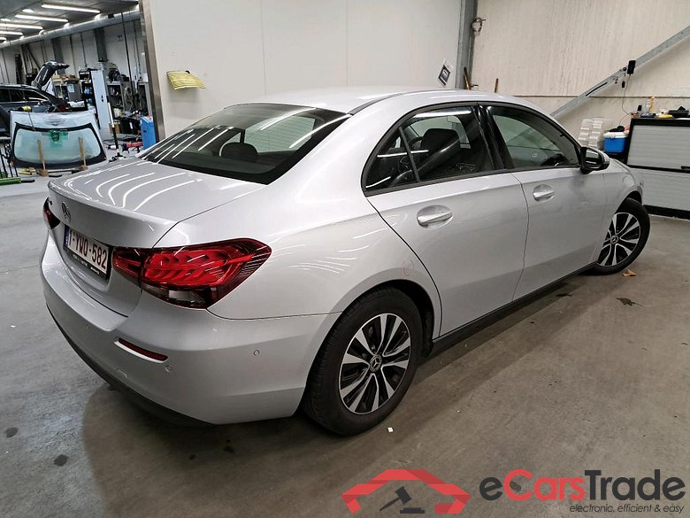 Mercedes A 180 Limo Widescreen Navi KeylessGo Klima PDC ... #2