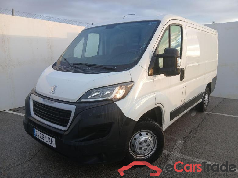 PEUGEOT Boxer / 2014 / 4P / furgón 330 L1 H1 BHDI 88kW (120CV) S&S 6 Vel. M