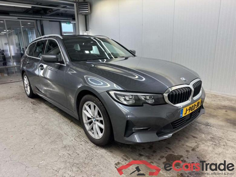 BMW 3-serie Touring 318i Executive Ed. #5