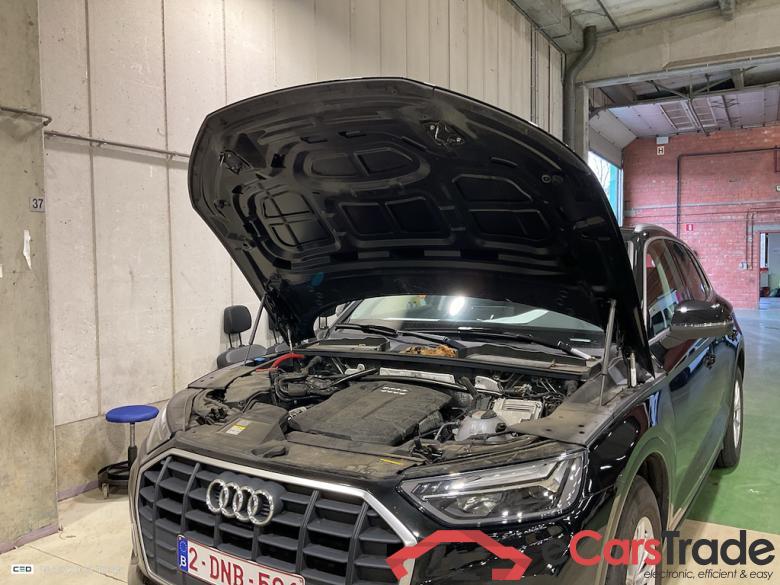AUDI Q5 2.0 35 TDI S TRONIC BUS. ED. ATTRACTION #6