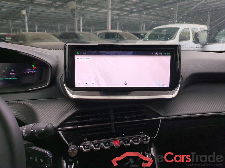 Peugeot 2008 Allure 1.2 Essence 102hp BVM6 #5