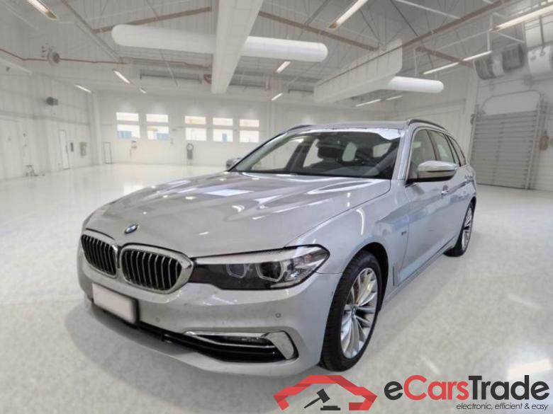 BMW SERIE 5 / 2016 / 5P / STATION WAGON 520D XDRIVE LUXURY AUTO TOURING #1