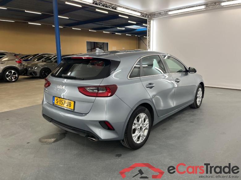 KIA Ceed 1.5 T-GDi DynamicLine #4