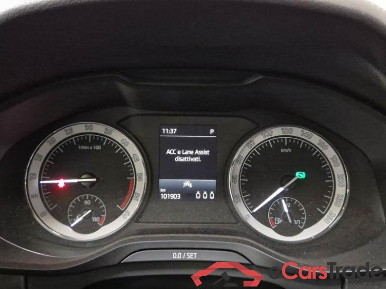 SKODA KODIAQ / 2021 / 5P / SUV 2.0 TDI 110KW AMBITION DSG 5P #4