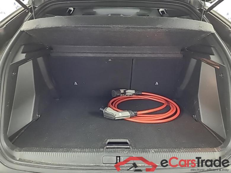 PEUGEOT e-2008 GT EV 50kWh 136 5D #5