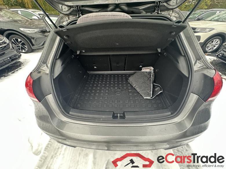 MERCEDES-BENZ A 180 AMG Line #2