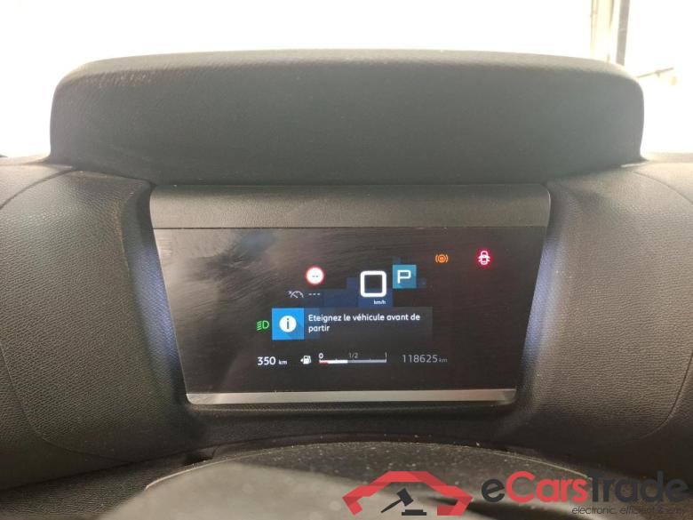 CITROEN C4 X / 2022 / 4P / Berline PureTech 130 S&S EAT8 Feel Pack #6