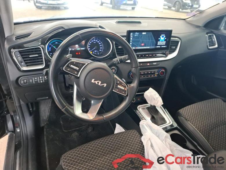 KIA XCeed / 2019 / 5P / Crossover 1.6 GDI ISG ISG PHEV ACTIVE BUS DCT6 OPE STOCK #5
