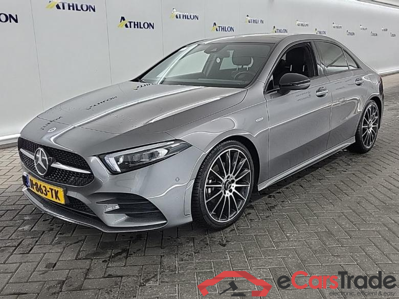 MERCEDES-BENZ A-Klasse Limousine A 200 7G-DCT Business Solution AMG 4D 120kW