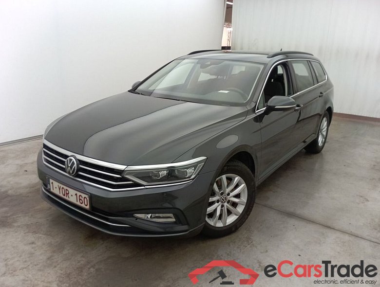 Volkswagen Passat Variant 2.0 TDI 90kW DSG Style Business 5d #1