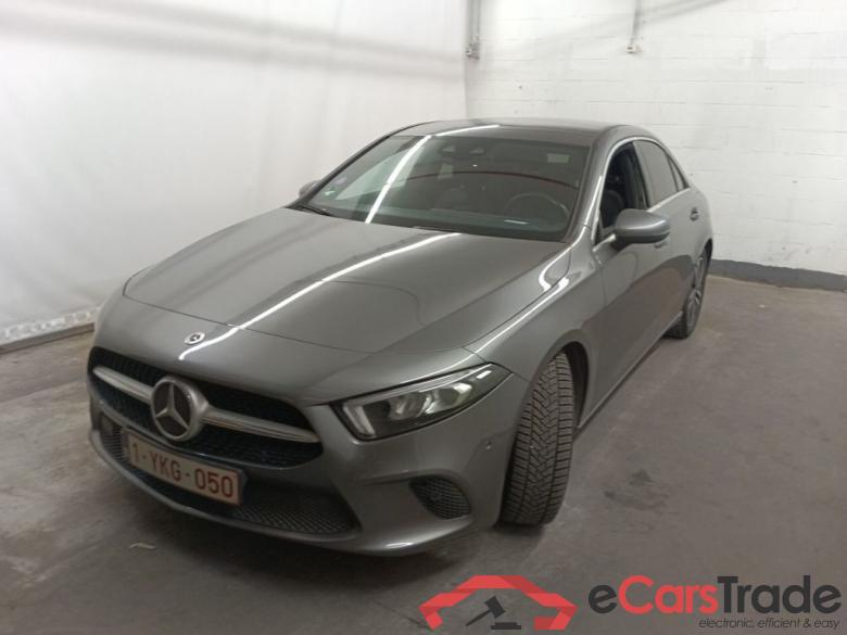 Mercedes-Benz A-Klasse Limousine A 180d Business Solution Aut. 4d #1