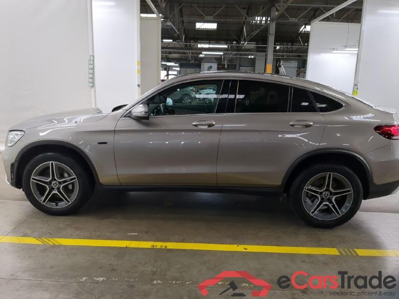 MERCEDES-BENZ GLC Coupe / 2019 / 5P / Coupé GLC 300 e Business Line 4Matic #2