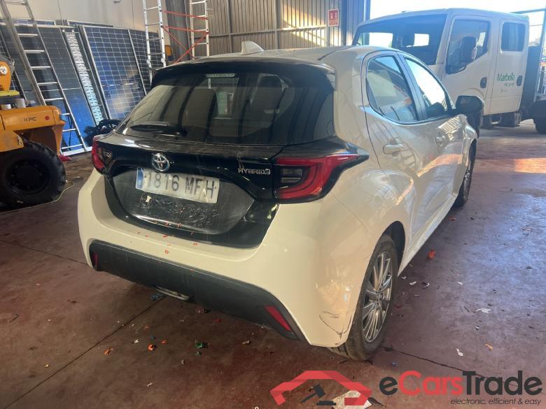 Yaris / 2020 / 5P / berlina con portón 1.5 120H Active Tech #2